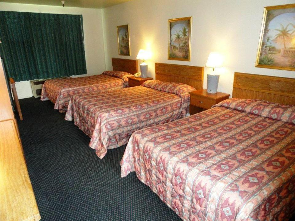 Applegate Inn Atwater 외부 사진