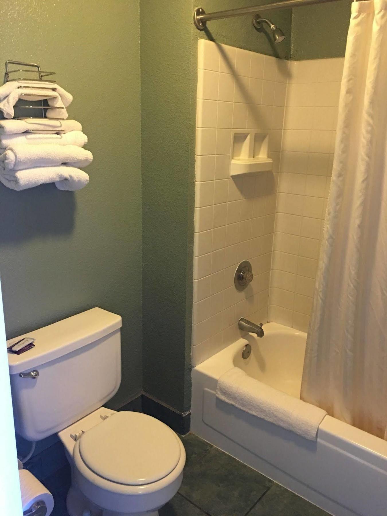 Applegate Inn Atwater 외부 사진