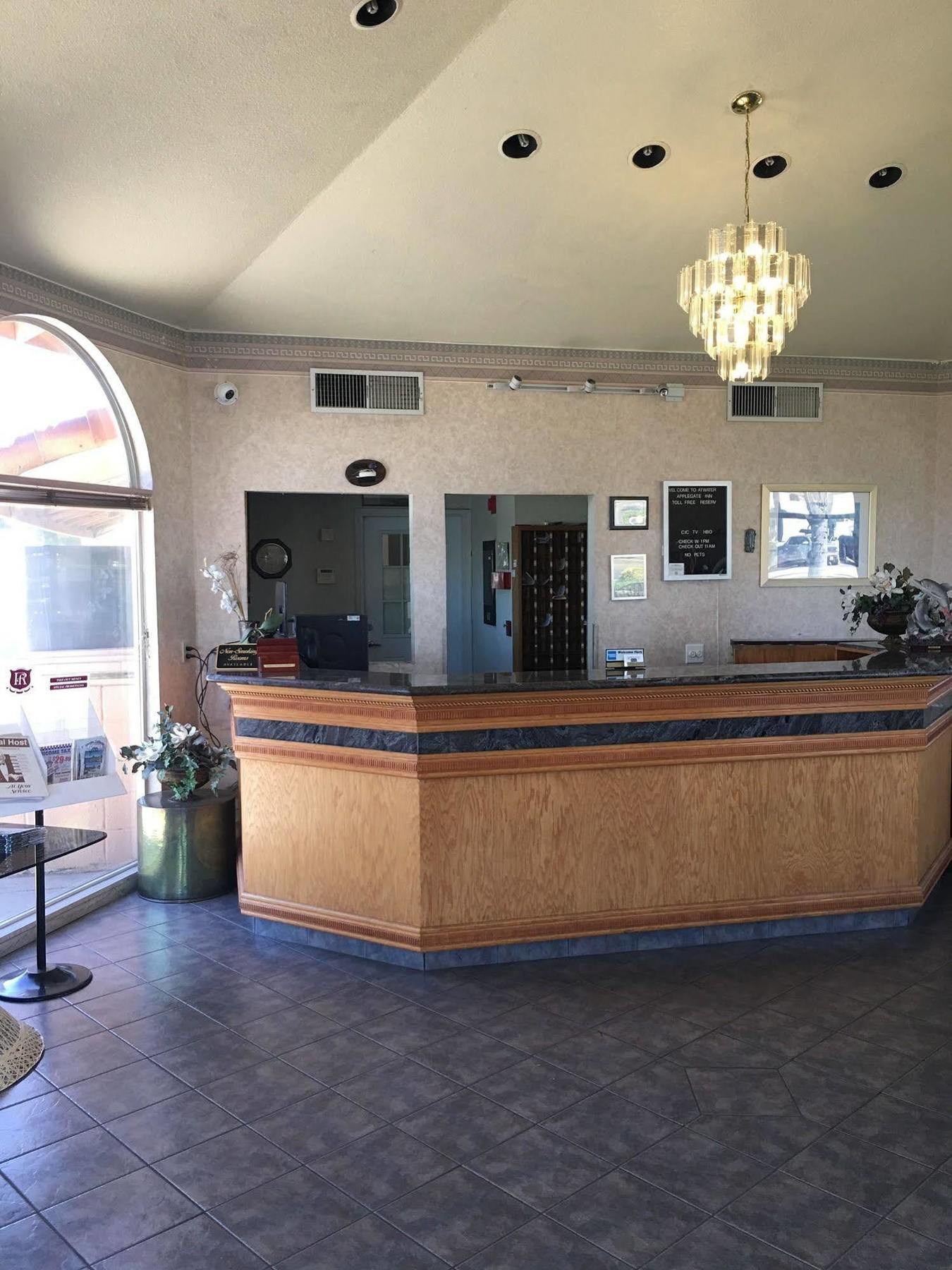 Applegate Inn Atwater 외부 사진