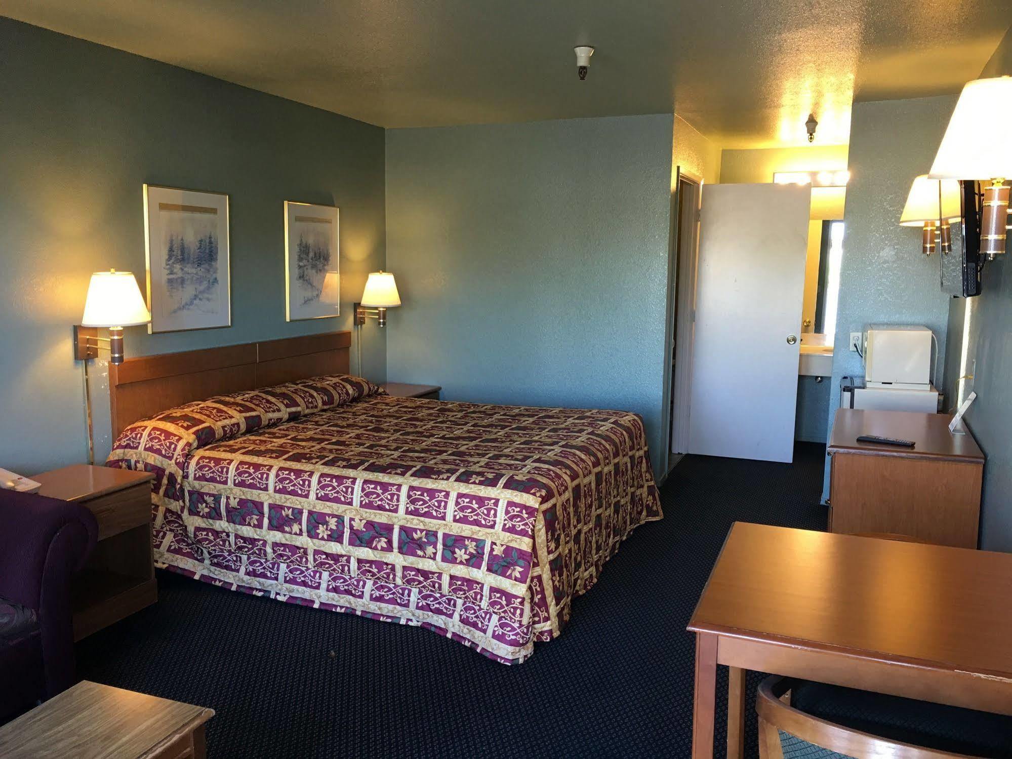 Applegate Inn Atwater 외부 사진
