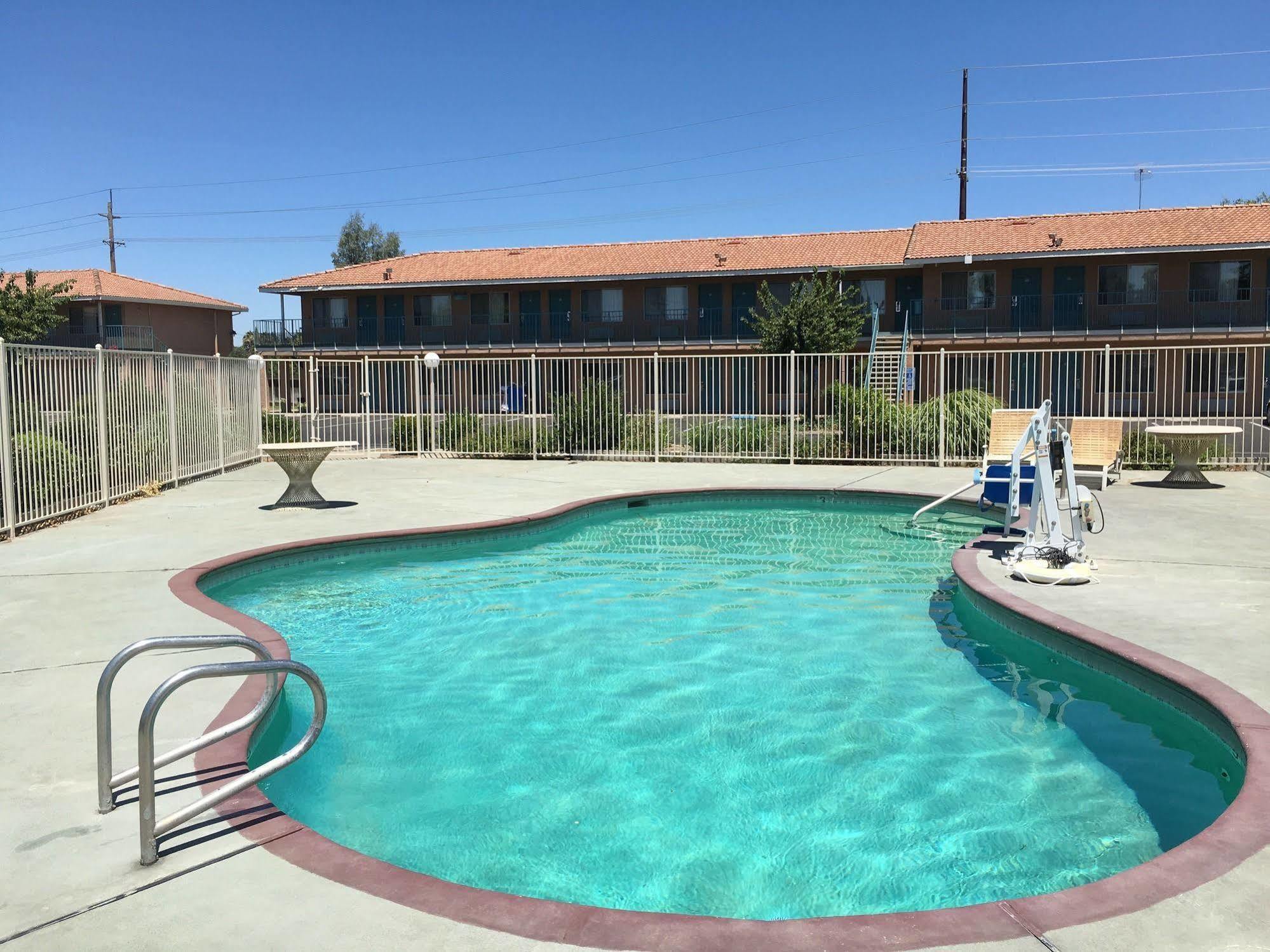 Applegate Inn Atwater 외부 사진